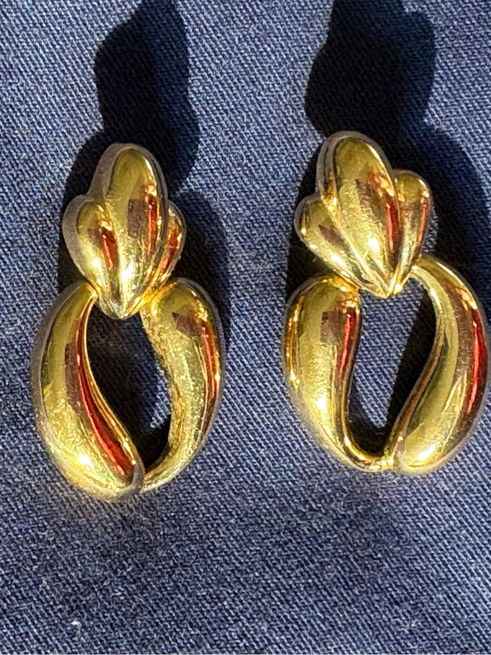 VINTAGE TRIFARI Gold Door-Knocker Statement Earrings ✨
